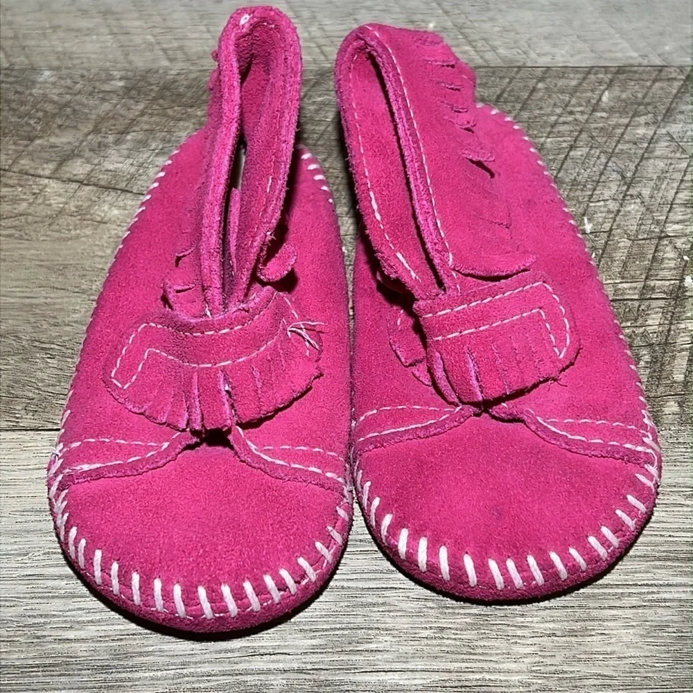 Minnetonka Moccasins Leather